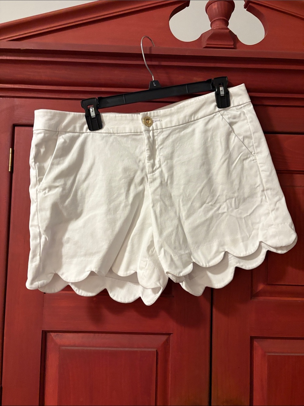 Lilly Pulitzer White Scalloped-Hem Shorts